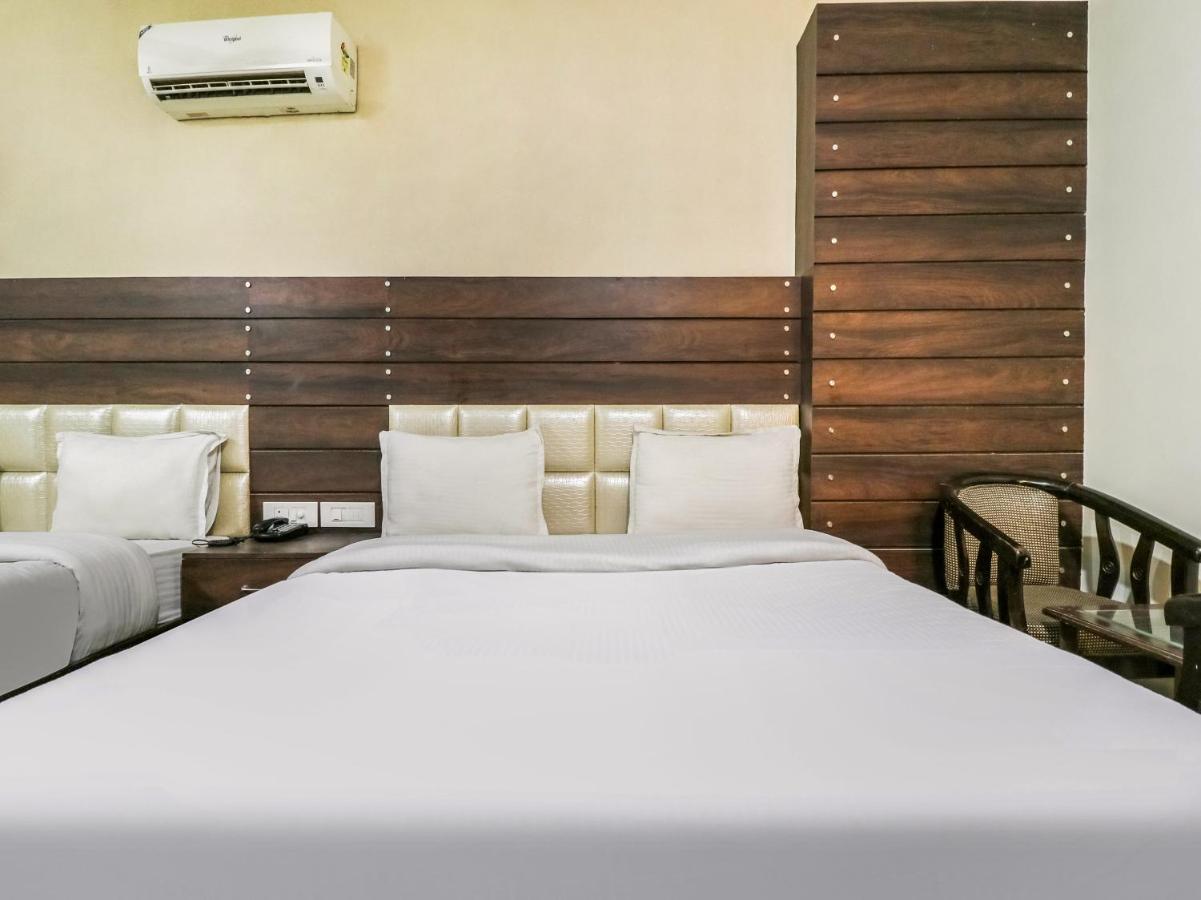Oyo 1977 Hotel Grand Galaxy Amritsar Exterior photo